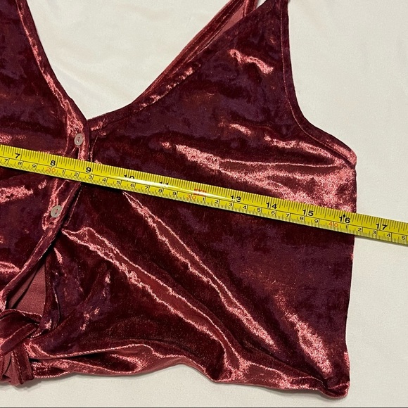 BY FREE PEOPLE Velvet Crop Top!❤️🎁 - Picture 6 of 7